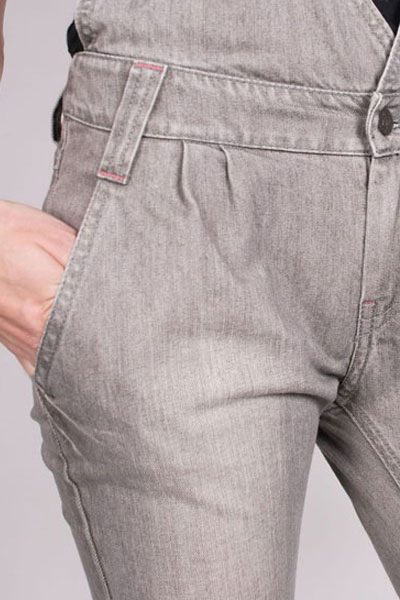 Фото товара 1591, джинсовый комбинезон на лямках