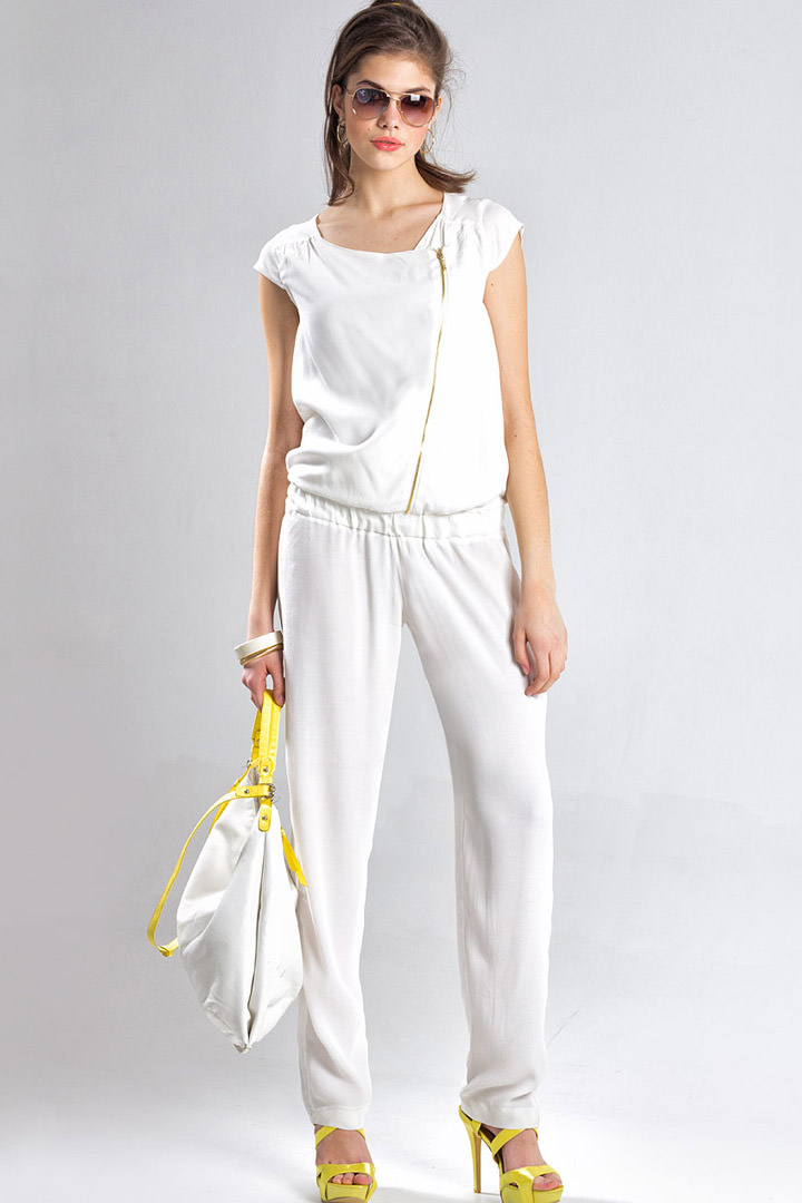 Фото товара 7282, белый комбинезон с короткими рукавами