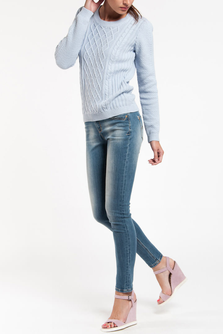 Фото товара 7448, женский голубой джемпер