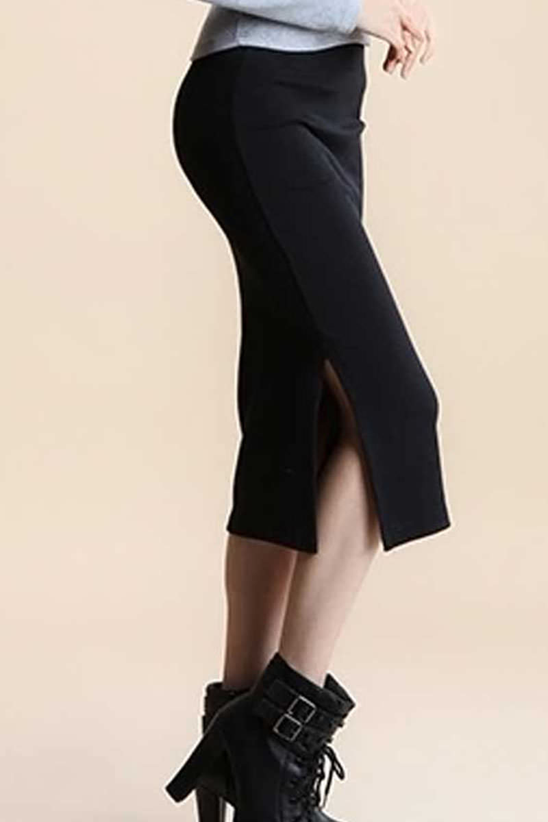 Фото товара 8788, длинная трикотажная юбка темно-синяя