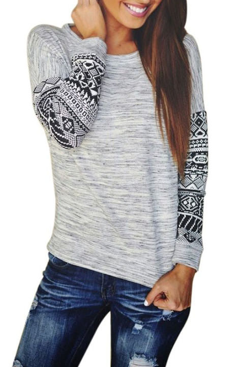 Фото товара 8827, лонгслив с принтом на рукавах 