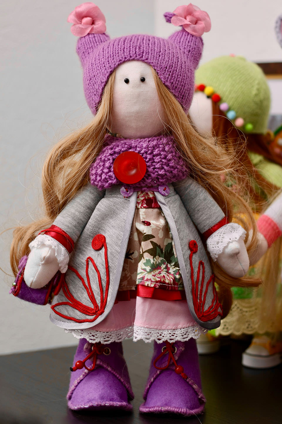 Фото товара 8957, текстильная кукла большеножка