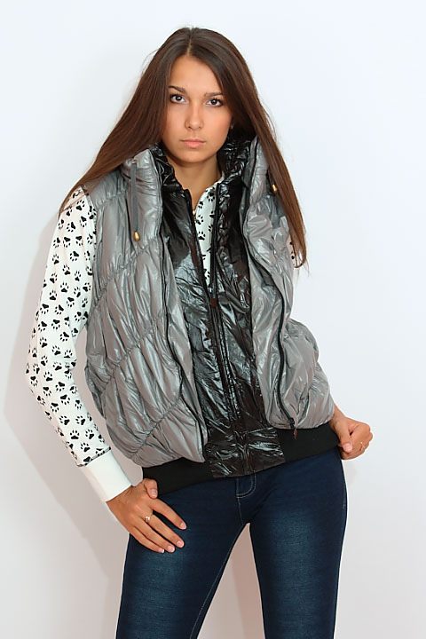 Фото товара 4180, жилет с капюшоном женский