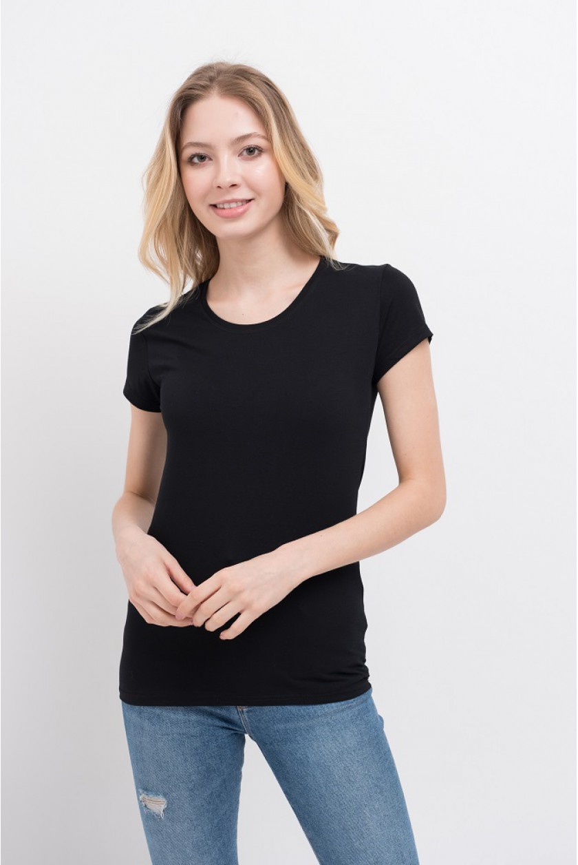 Фото товара 15143, однотонная черная футболка из хлопка
