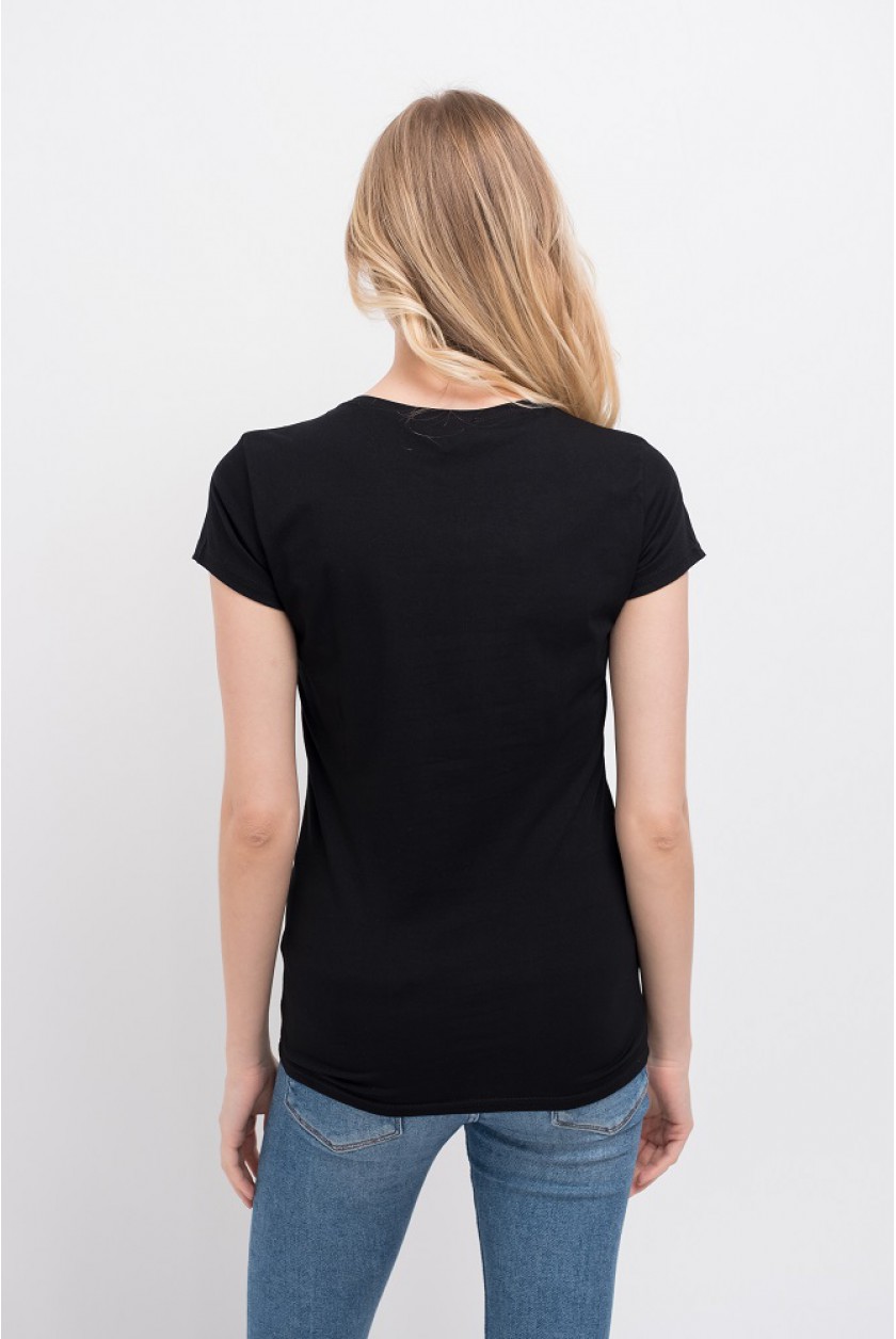 Фото товара 15144, однотонная черная футболка из хлопка