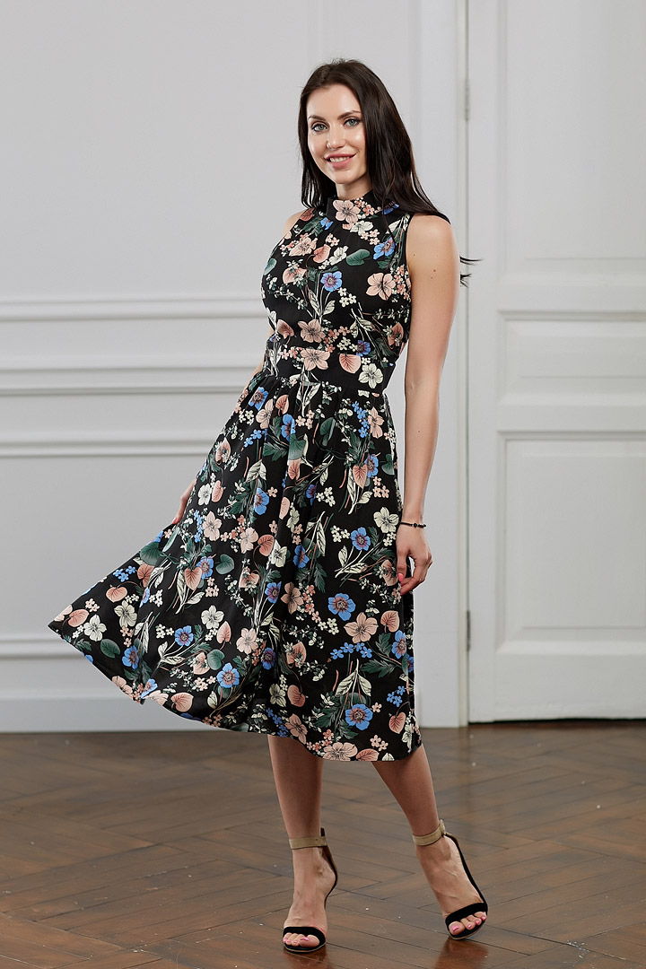 Фото товара 16546, черное платье с цветочным принтом