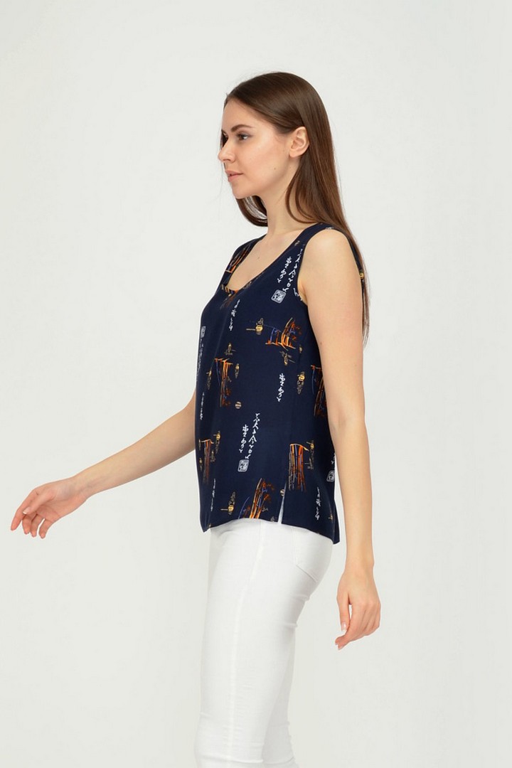 Фото товара 19809, темно синий топ с рисунком