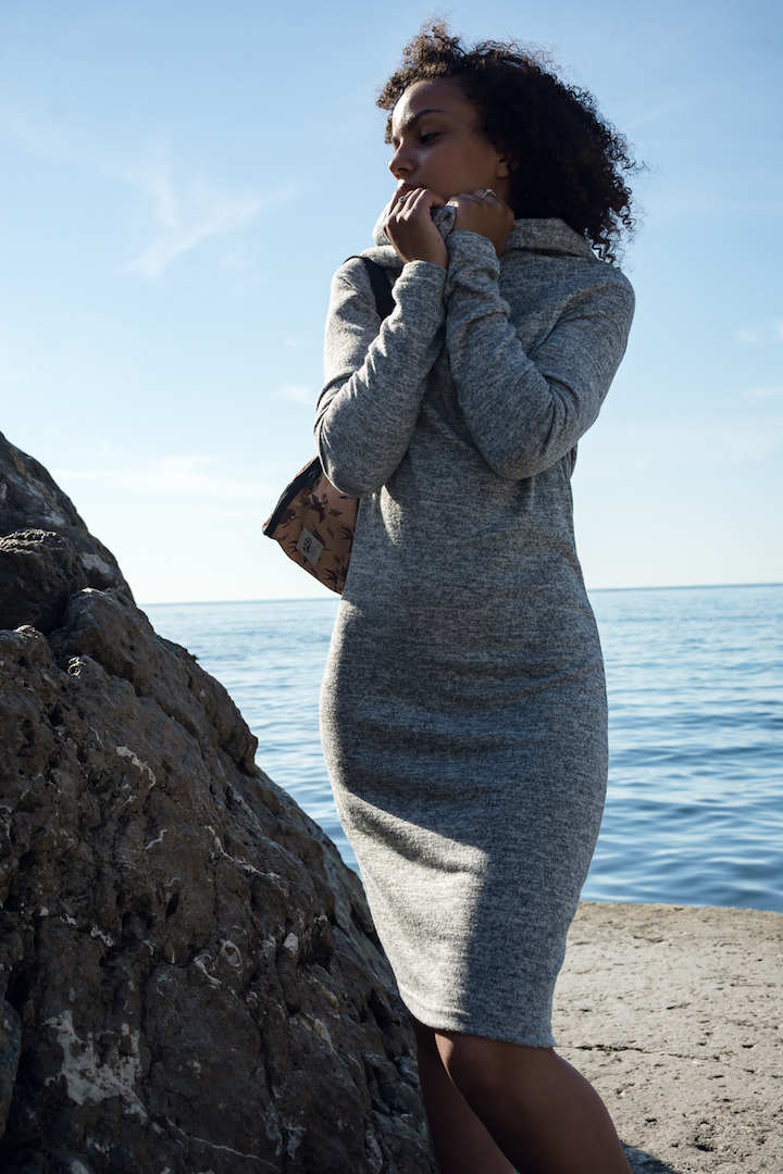 Фото товара 20137, серое платье чулок